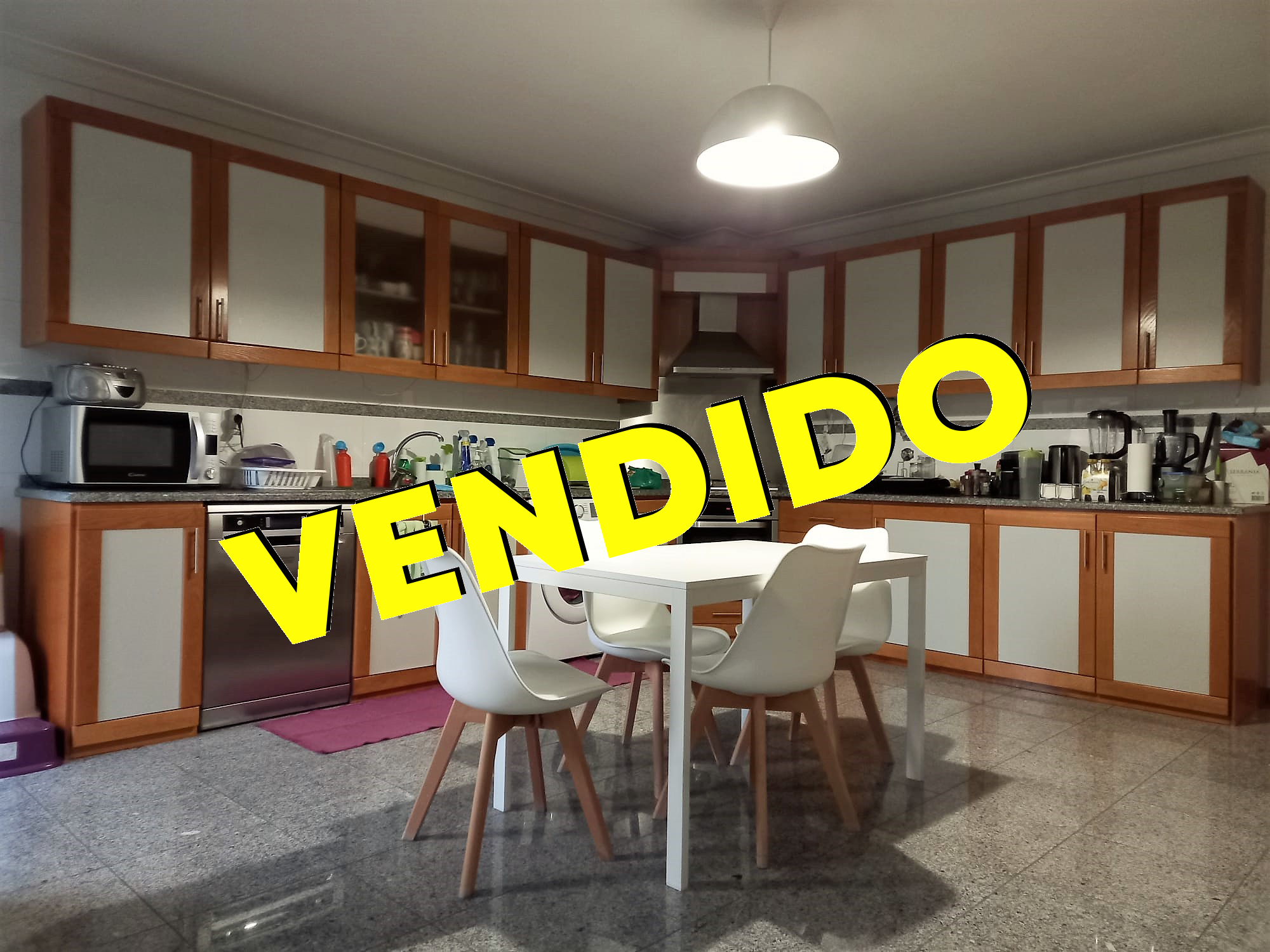 Imagem Apartamento T3 Lot. Espírito Santo - 139.900,00€ - Fundão