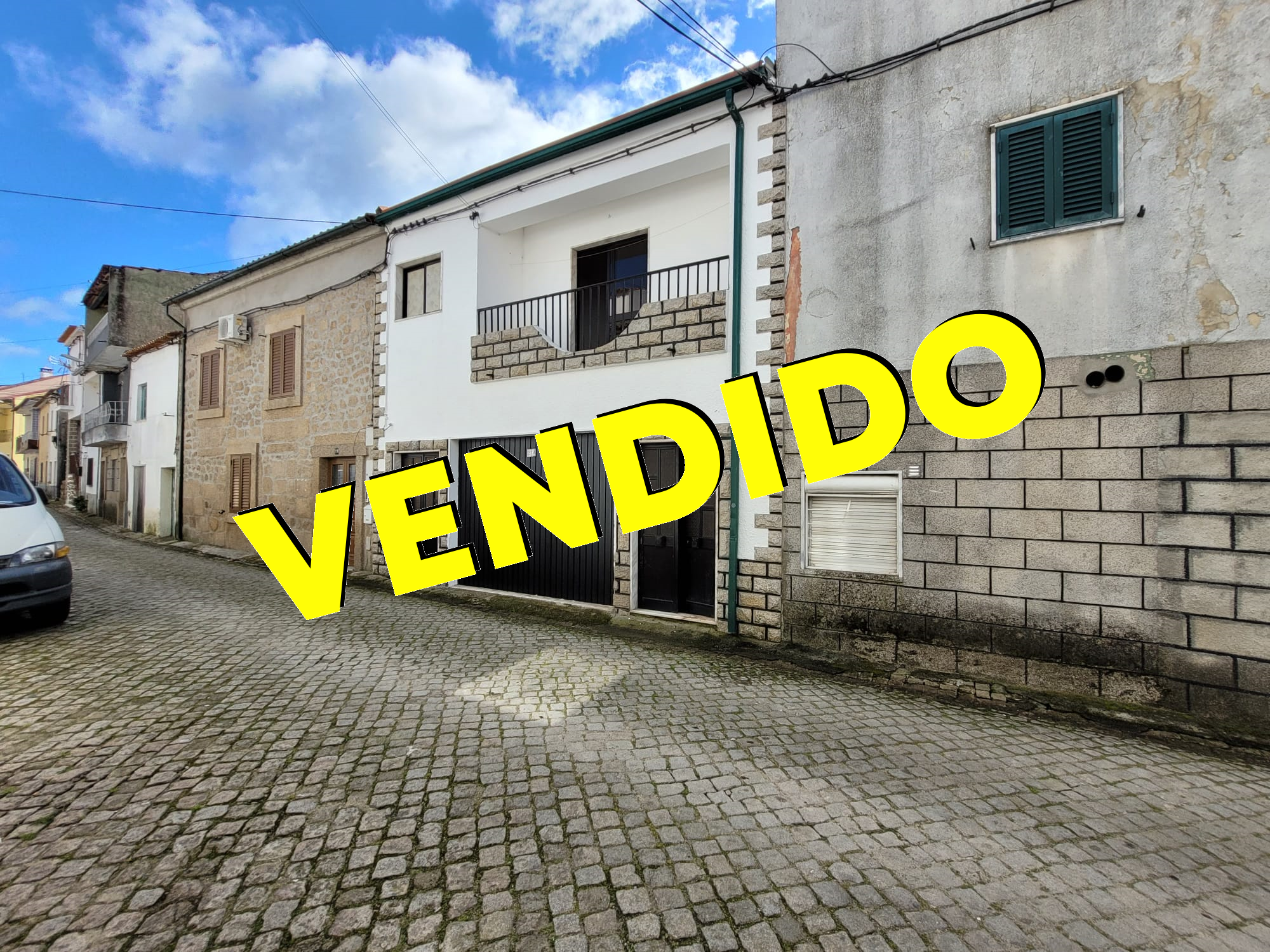 Imagem Moradia T1 + 1 com Garagem - 47.500,00€ - Atalaia do Campo, Fundão
