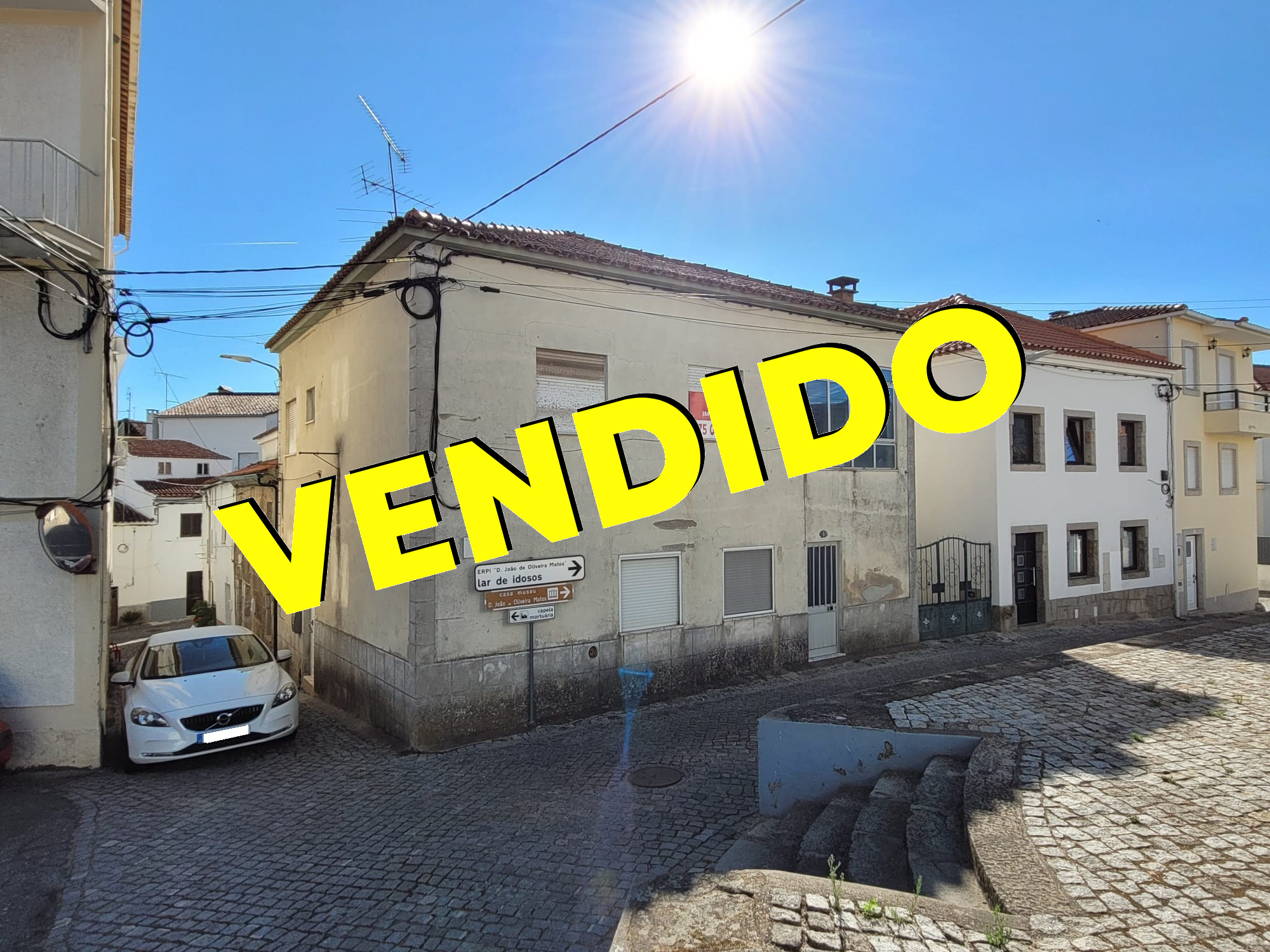 Imagem Moradia p/ Recuperar - 78.000,00€ - Valverde, Fundão
