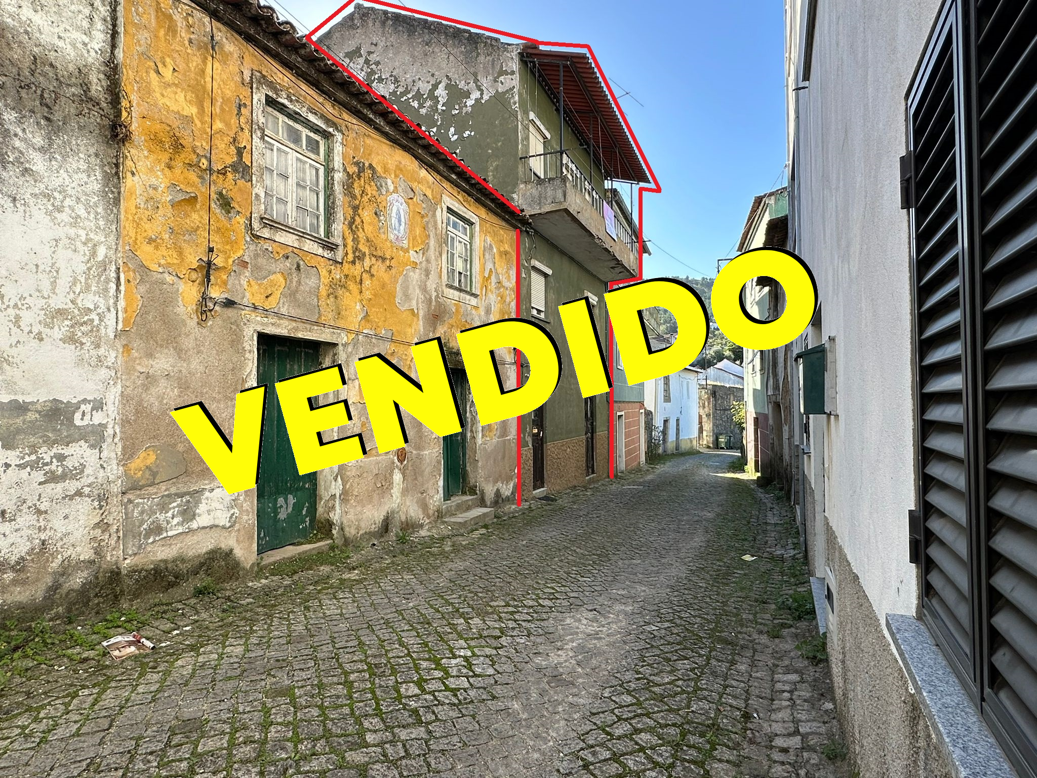 Imagem Moradia p/ Recuperar - 57.900,00€ - Aldeia Joanes, Fundão
